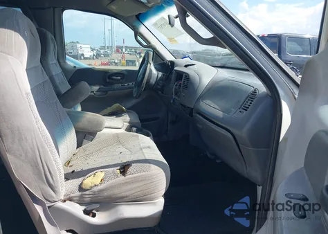 2000 Ford F-150 Lariat/Work Series/Xl/Xlt from USA, damaged, VIN 1FTRX17W2YNB72063